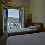 Galaxy Hotel *